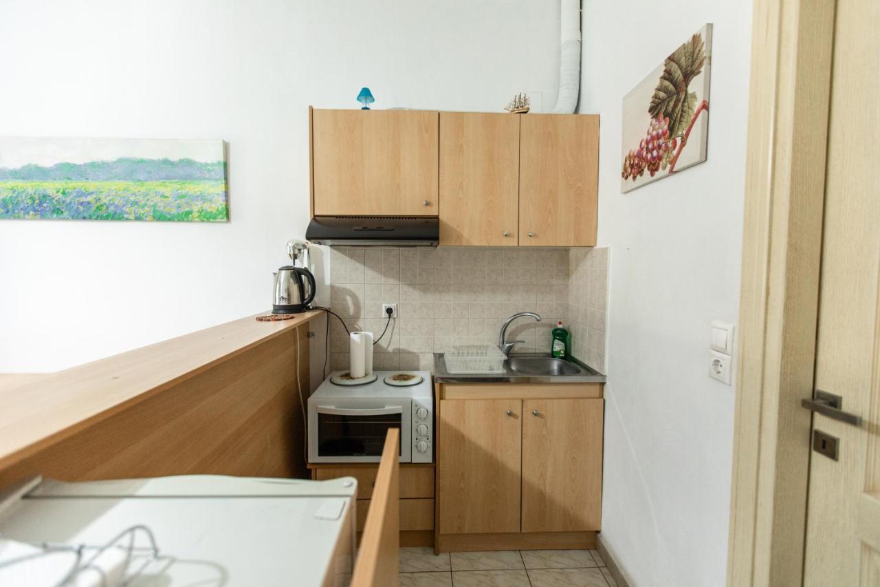 Central Cozy Apartment 3 Спарти Екстериор снимка