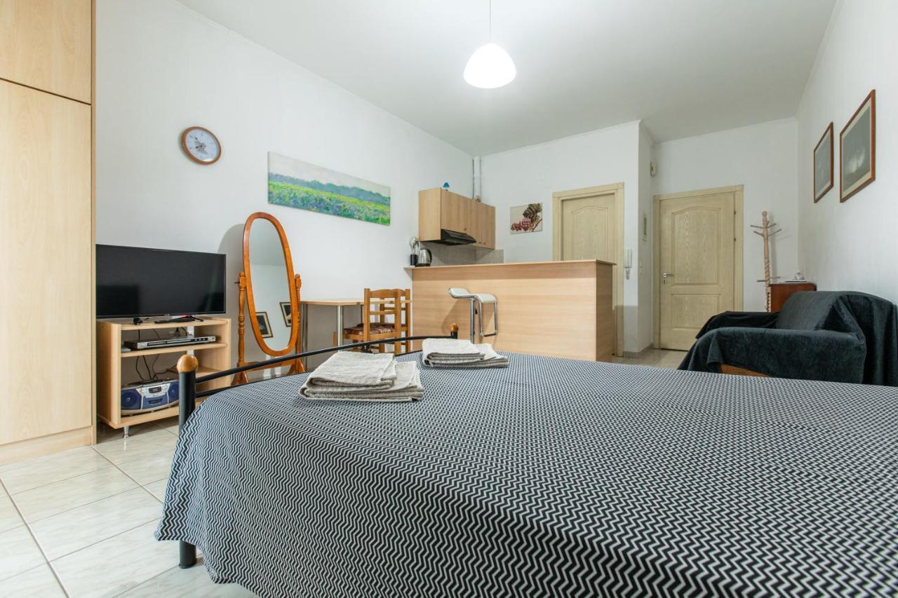 Central Cozy Apartment 3 Спарти Екстериор снимка